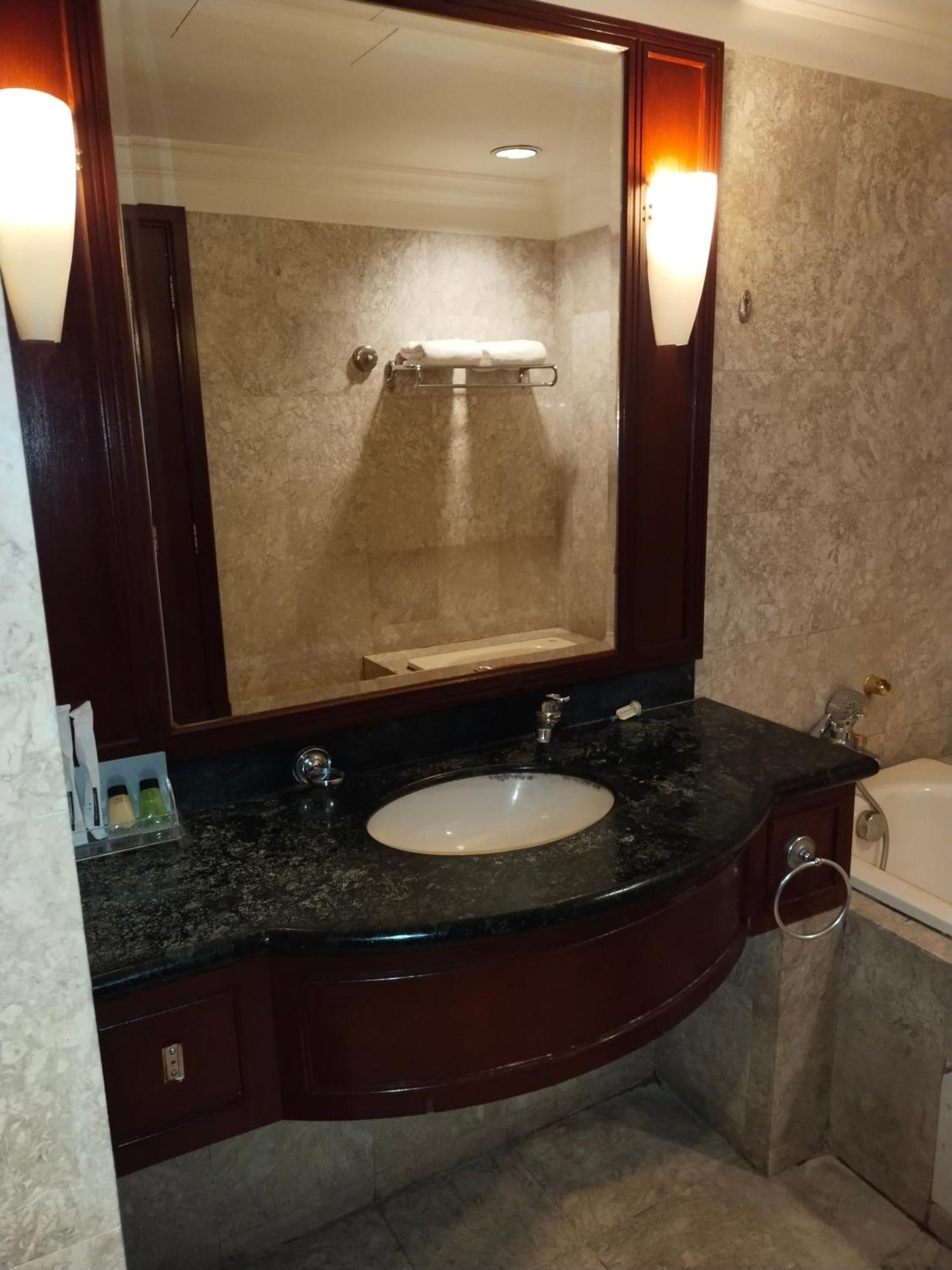 Times Square Grand Service Suite Kuala Lumpur Room photo